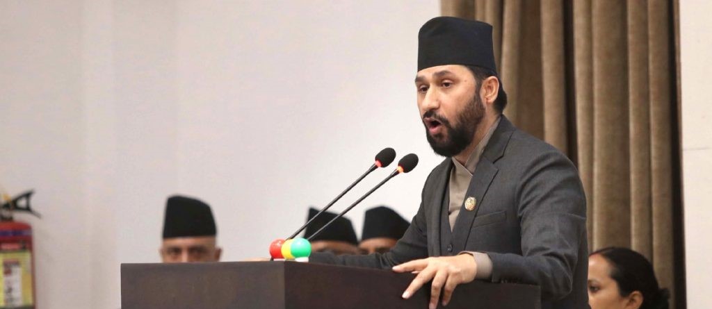 ‘चोटमा परेको मान्छेले भगवानलाई त सराप्छ, सरकार र रास्वपालाई के  हो  ?’ : रवि