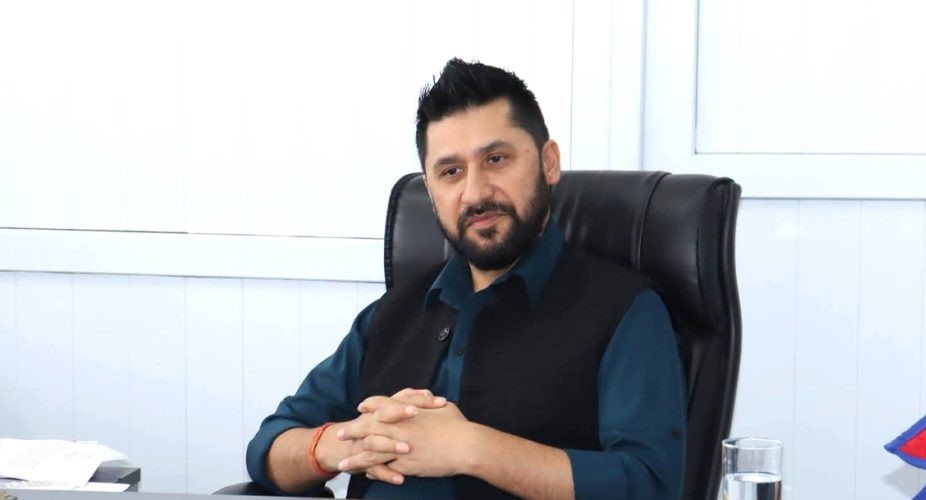‘पार्टी, संसद् र सरकारको सम्बन्ध बलियो बनाउनुपर्छ’ : रवि लामिछाने