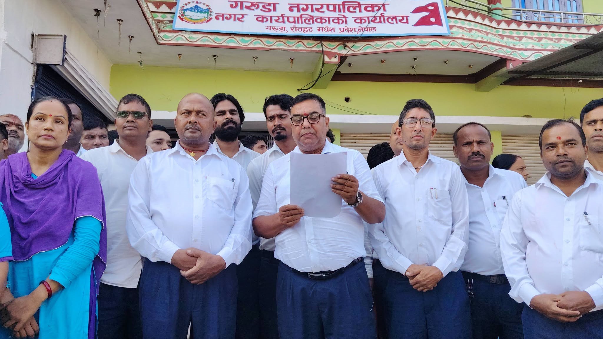 १३ बुँदे माग राख्दै गरुडा नगरपालिकाका कर्मचारीले दिए ७ दिने अल्टिमेटम