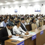 नाम टिपाउँछन्, बोलाउने बेला सभाकक्षमै हुँदैनन् सांसद