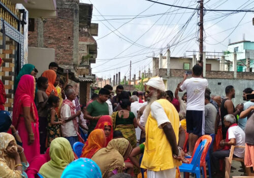 गुठीको जग्गा खाली गर्ने सूचनाविरुद्ध जनकपुरमा स्थानीयको प्रदर्शन