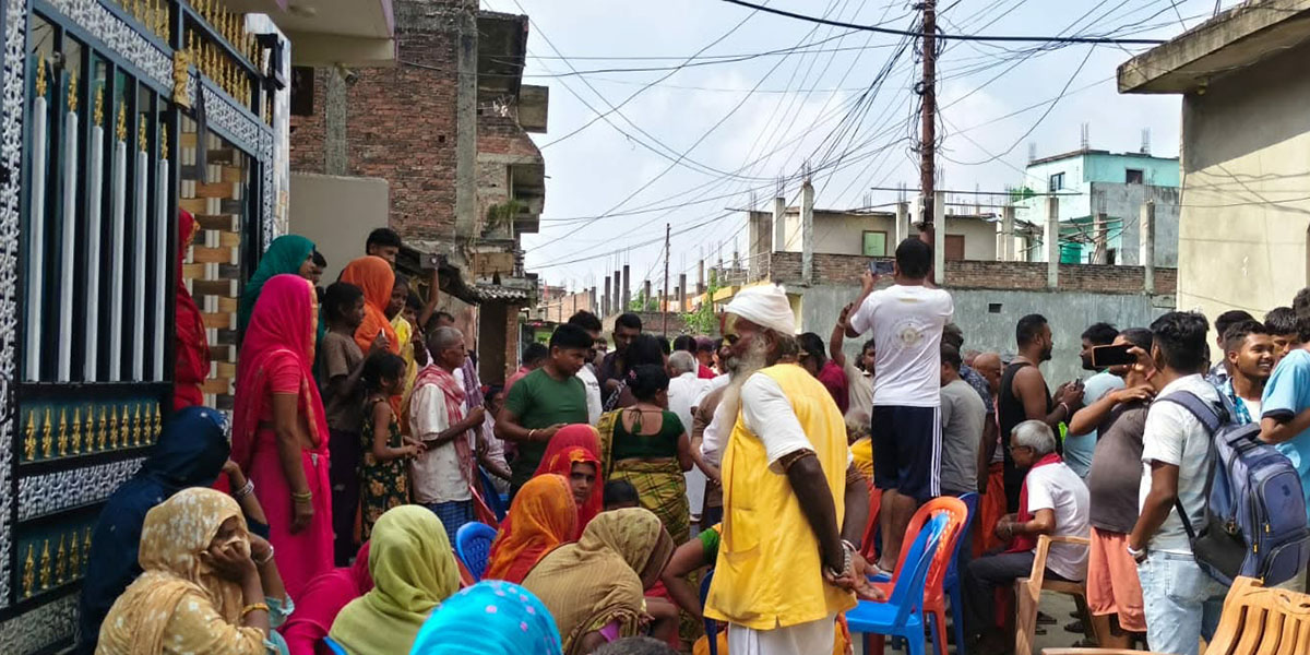 गुठीको जग्गा खाली गर्ने सूचनाविरुद्ध जनकपुरमा स्थानीयको प्रदर्शन