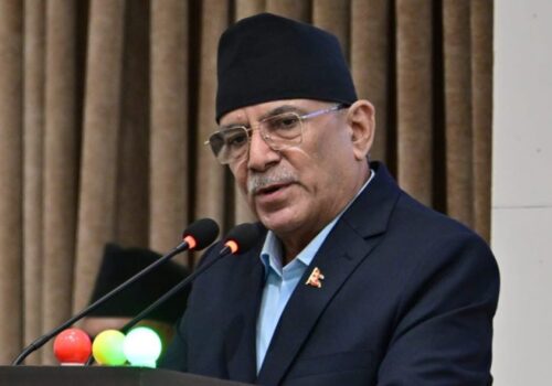 ‘प्रधानमन्त्री आउनुहुन्छ, कसैको अनुहार नहेरी जानुहुन्छ’ : प्रचण्ड