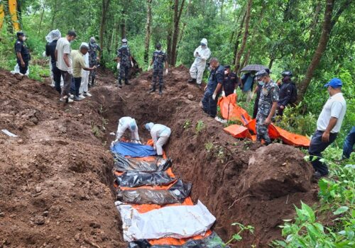 भोटेकोशी बाढीमा ज्यान गुमाएका ७ जनाको शव पाल्पामा व्यवस्थापन