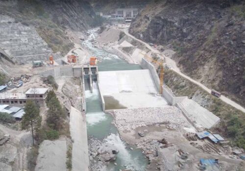 रसुवागढी हाइड्रोका ९३ सम्पर्कविहीनको जंगलमा खोजी, रक क्लाइम्बर टोली परिचालन