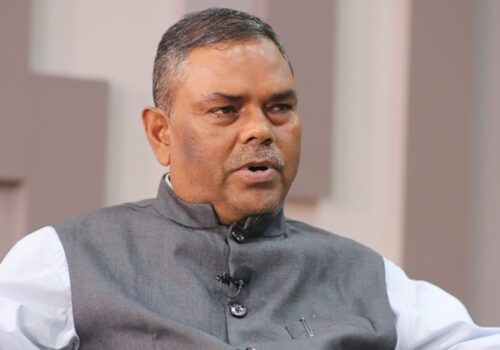 संविधान पुनर्लेखनका लागि यादवका तीन सुझाव सार्वजनिक