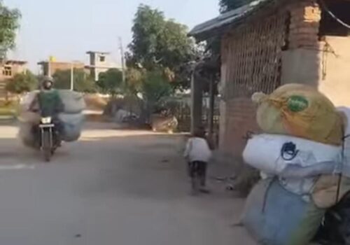 रौतहटका सीमावर्ती नाकाबाट खुलेआम तस्करी भइरहेको स्थानीयको आरोप, प्रहरीको चेकजाँचमाथि उठ्यो प्रश्न