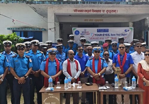 रौतहटमा ट्राफिक प्रहरीसहित १०३ जनाको निःशुल्क आँखा परीक्षण, दृष्टि सुरक्षामा जोड,औषधि र सुरक्षा चश्मासमेत वितरण