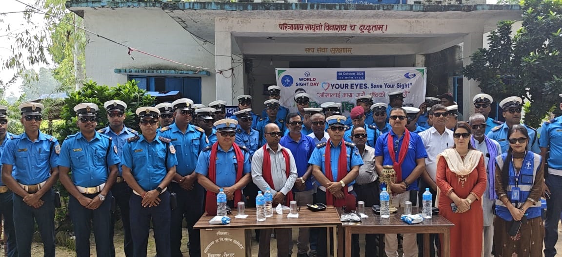 रौतहटमा ट्राफिक प्रहरीसहित १०३ जनाको निःशुल्क आँखा परीक्षण, दृष्टि सुरक्षामा जोड,औषधि र सुरक्षा चश्मासमेत वितरण