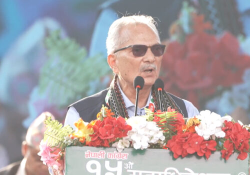 दलहरू पुरानै ढाँचामा अघि बढ्न सक्दैनन् : डा. भट्टराई